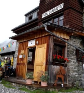 Franz Senn Hütte, Stubai Höhenweg. © Karin Robertson