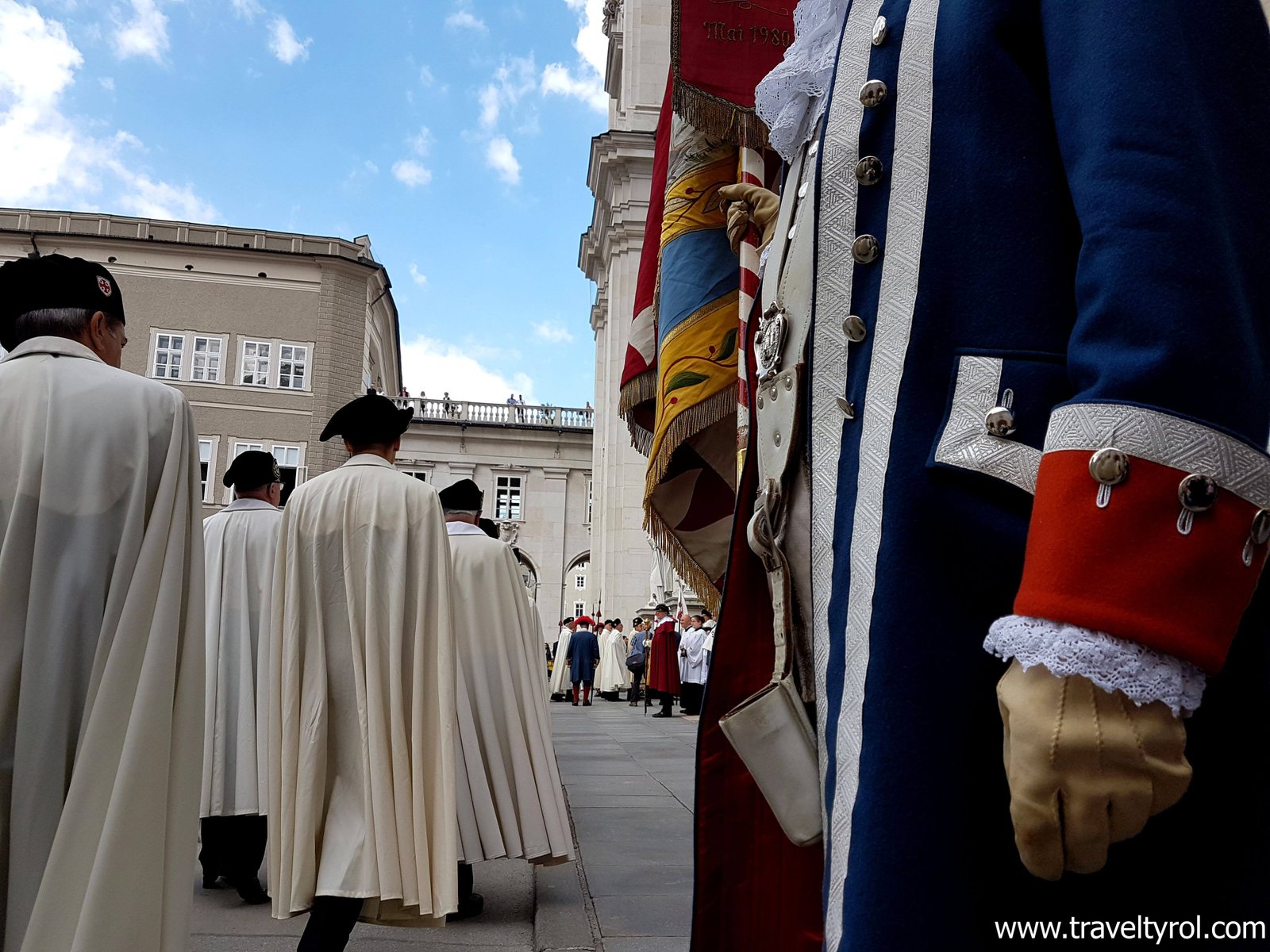 Knights arrive at the Salzburg Cathedral which is included in the Salzburg Card.