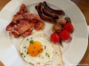 English breakfast at Soulkitchen Innsbruck.
