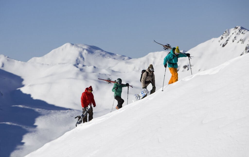 Skitourers at the Nordkette Innsbruck ski resort. © Tirol Werbung Mario Webhofer