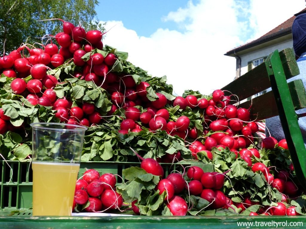 Radish festival Hall in Tirol © Travel Tyrol
