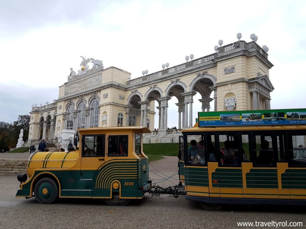 Schönbrunn train. © Travel Tyrol