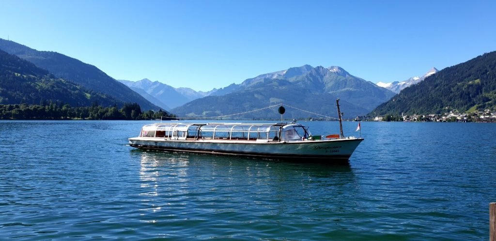 Boat trip on Lake Zell.