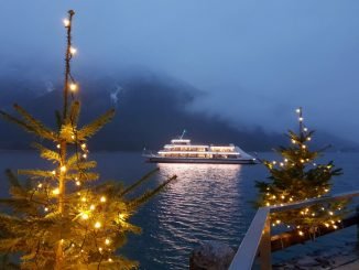 Lake Christmas Markets in Austria